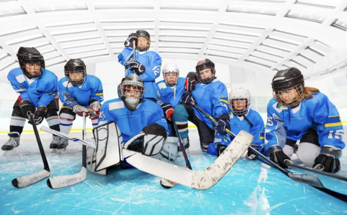 ice hockey youth team on ice